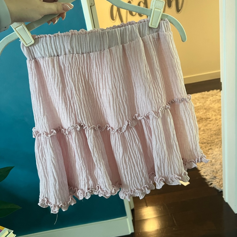 Pink flows skirt